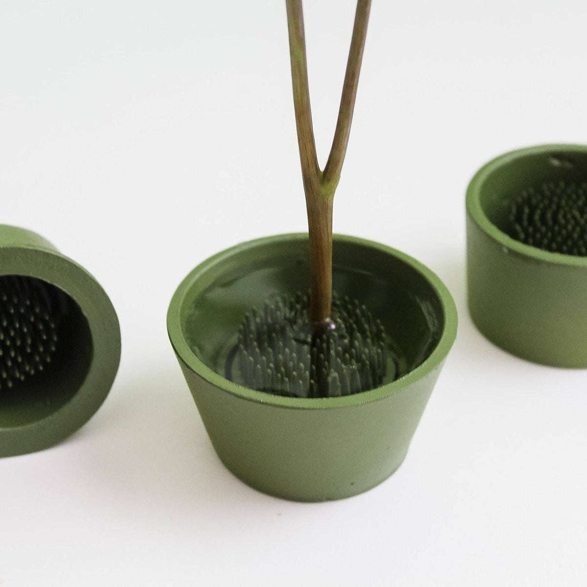 Round Pin Cup Flower Holder Flower Frog