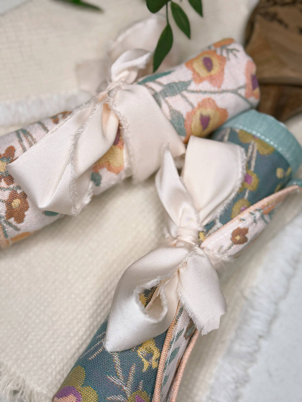 Floral Engraved Acacia Wood Spoon & Reversible Towel Set