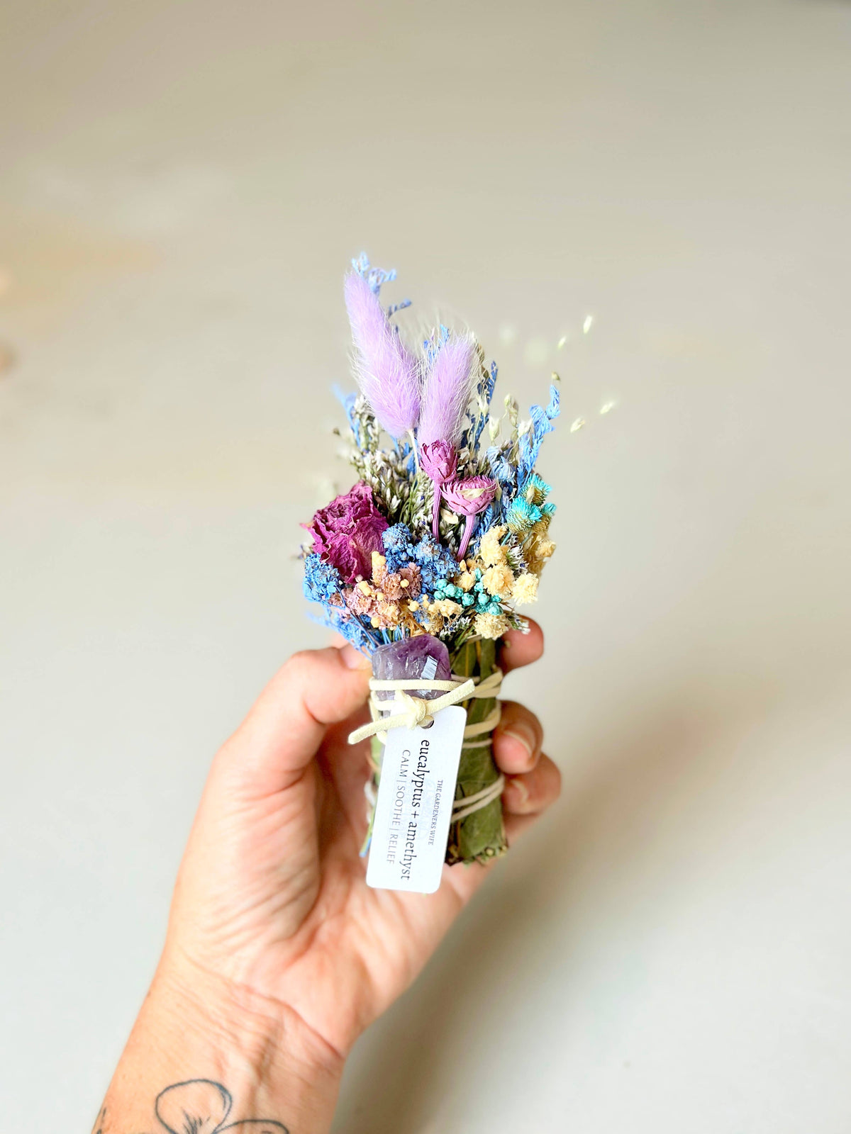 CALM + RELIEF | Eucalyptus & Amethyst with dried florals